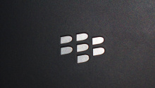 blackberry passport back logo